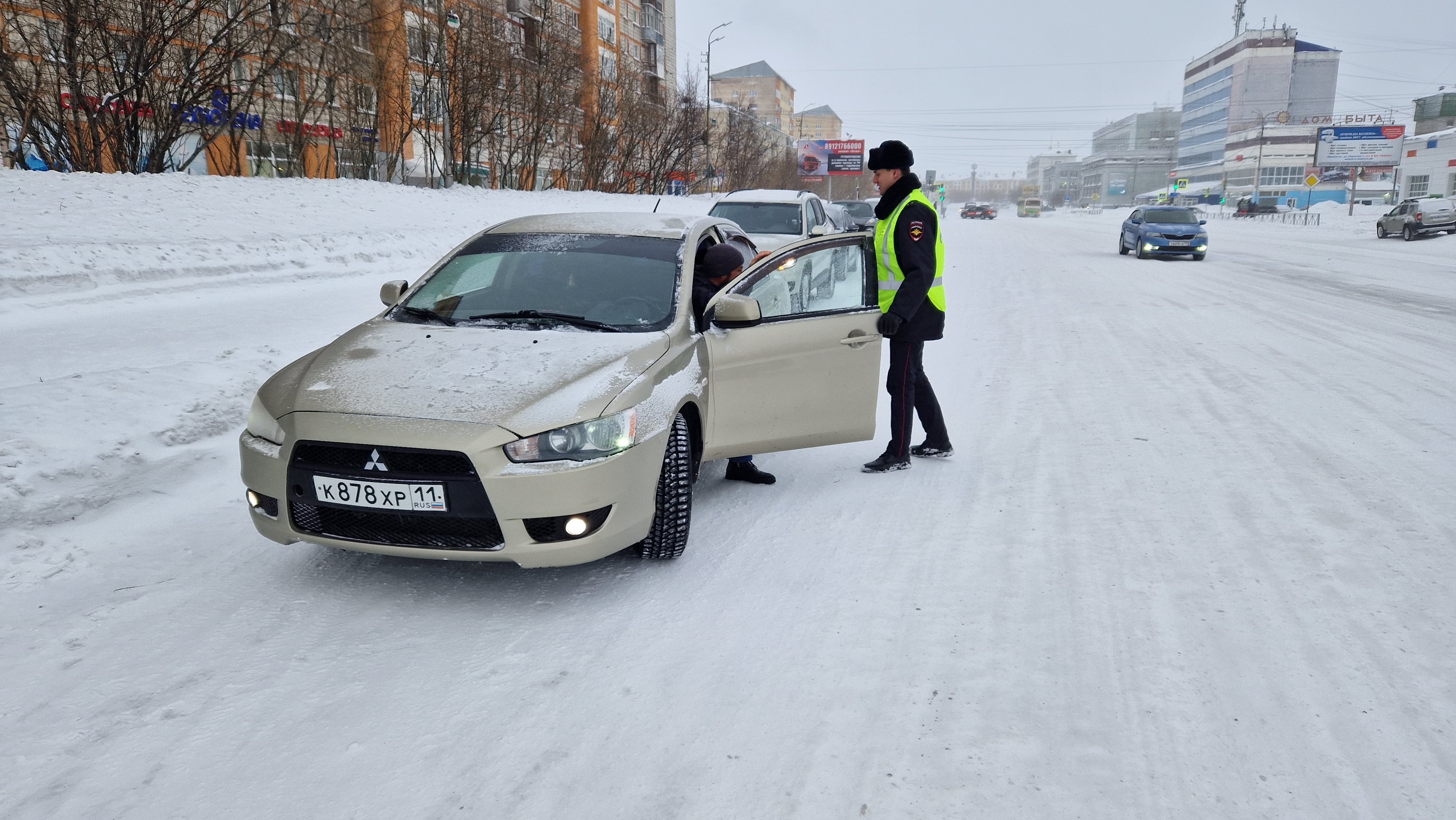 Ухудшение погодных условий – не повод нарушать правила дорожного движения.