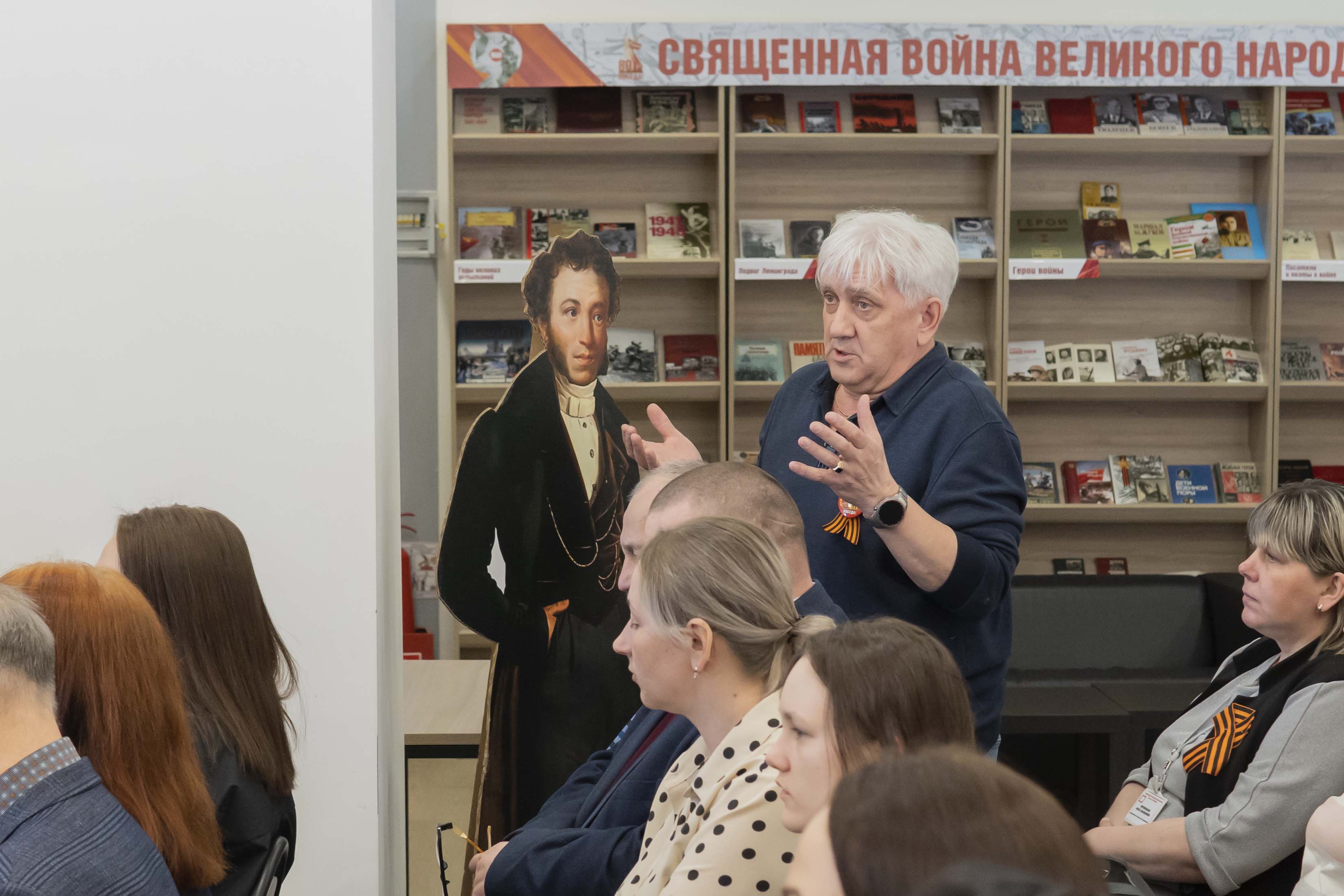 Игорь Гурьев встретился с работниками отрасли культуры Воркуты.