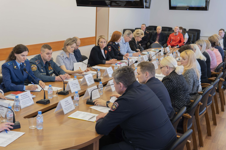 В Воркуту с рабочим визитом посетила уполномоченный по правам ребёнка в Республике Коми Татьяна Козлова. В Воркуту с рабочим визитом посетила уполномоченный по правам ребёнка в Республике Коми Татьяна Козлова.