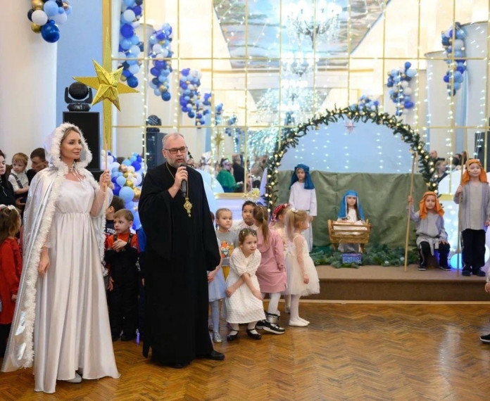 В Воркуте провели рождественский утренник для дошкольников. В Воркуте провели рождественский утренник для дошкольников.