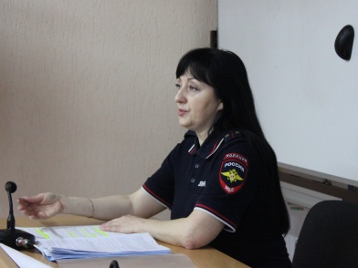 В Воркуте полицейские и общественники провели профилактические беседы со студентами колледжа. В Воркуте полицейские и общественники провели профилактические беседы со студентами колледжа.