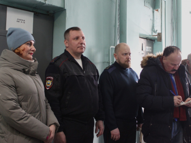 В Воркуте члены общественного совета провели проверку изолятора временного содержания и спецприемника. В Воркуте члены общественного совета провели проверку изолятора временного содержания и спецприемника.